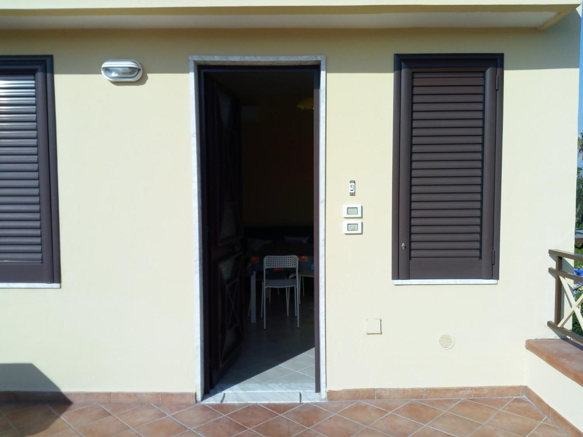 Cosy Apartment In Capaccio Paestum 45 Sqm Fenced Garden Exterior photo